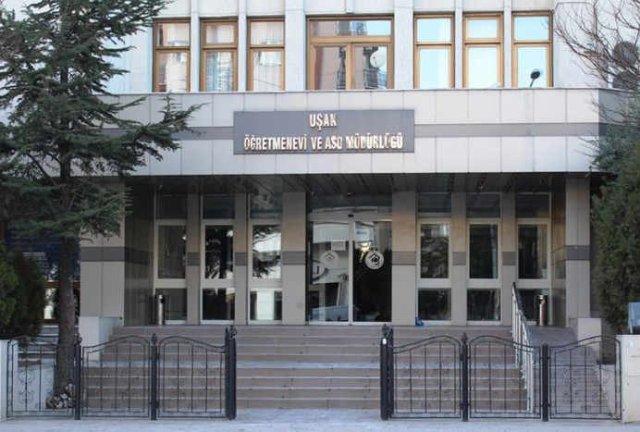 Uşak Merkez Öğretmenevi