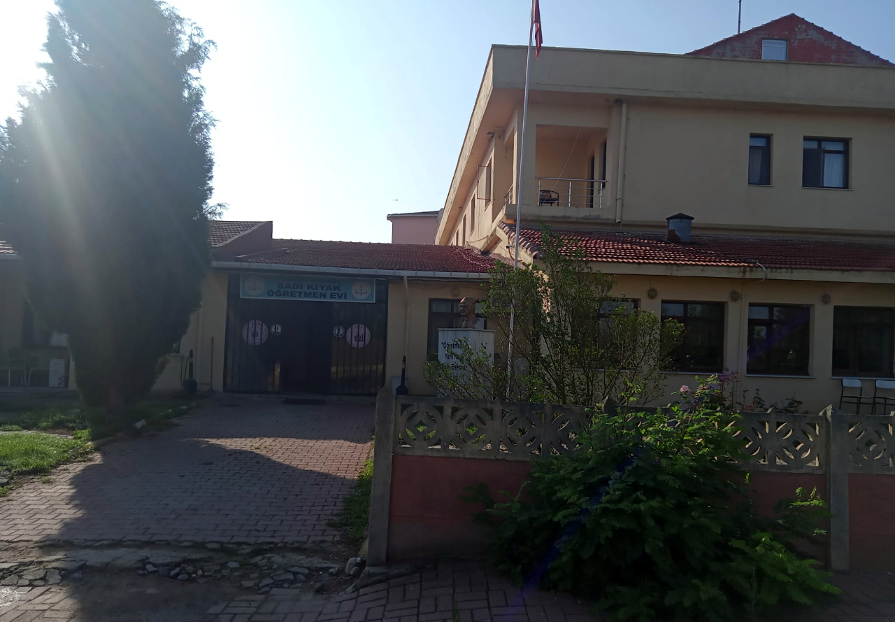 Hayrabolu Sadi Kıyak Öğretmenevi