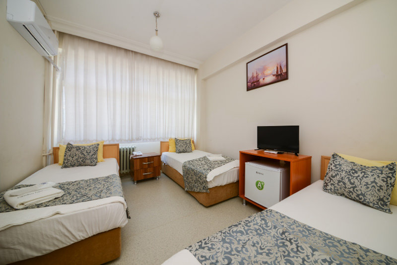 Karesibey Öğretmenevi