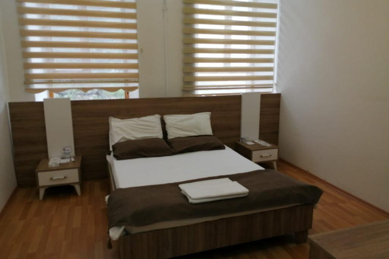 Niğde Öğretmenevi