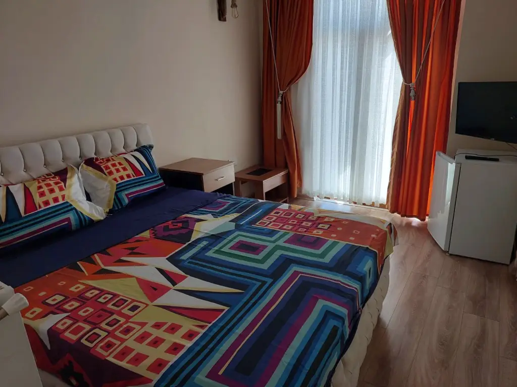 Pertek Öğretmenevi