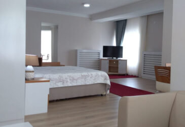 Refahiye Öğretmenevi